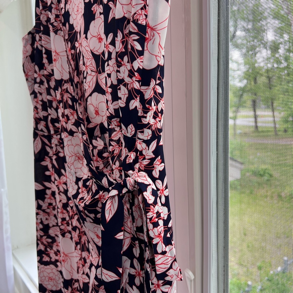 Banana Republic Pink Floral Dress on Navy - Picture 1 of 10